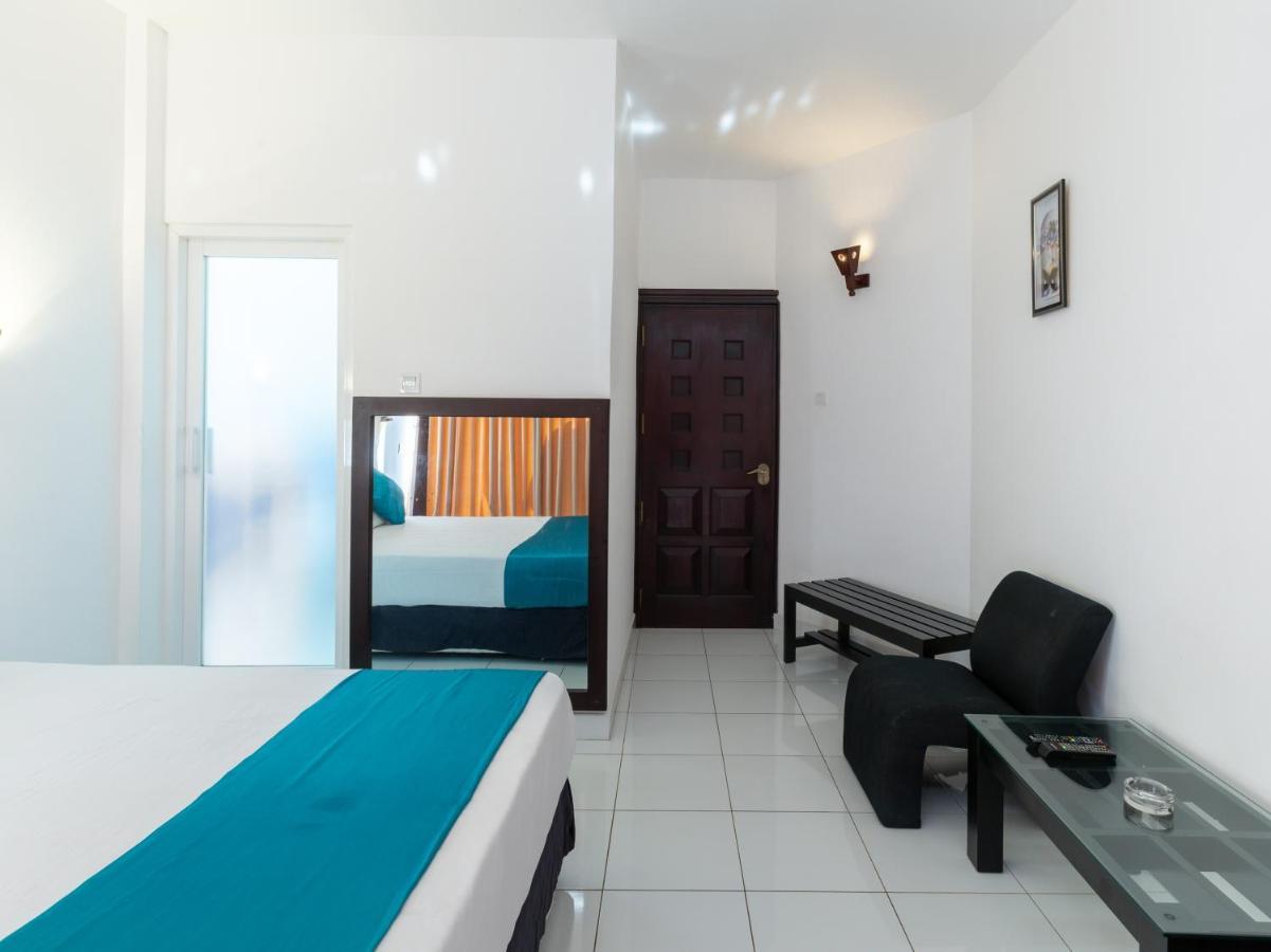 Royal Mount Hotel Дехивала-Маунт-Лавиния Экстерьер фото